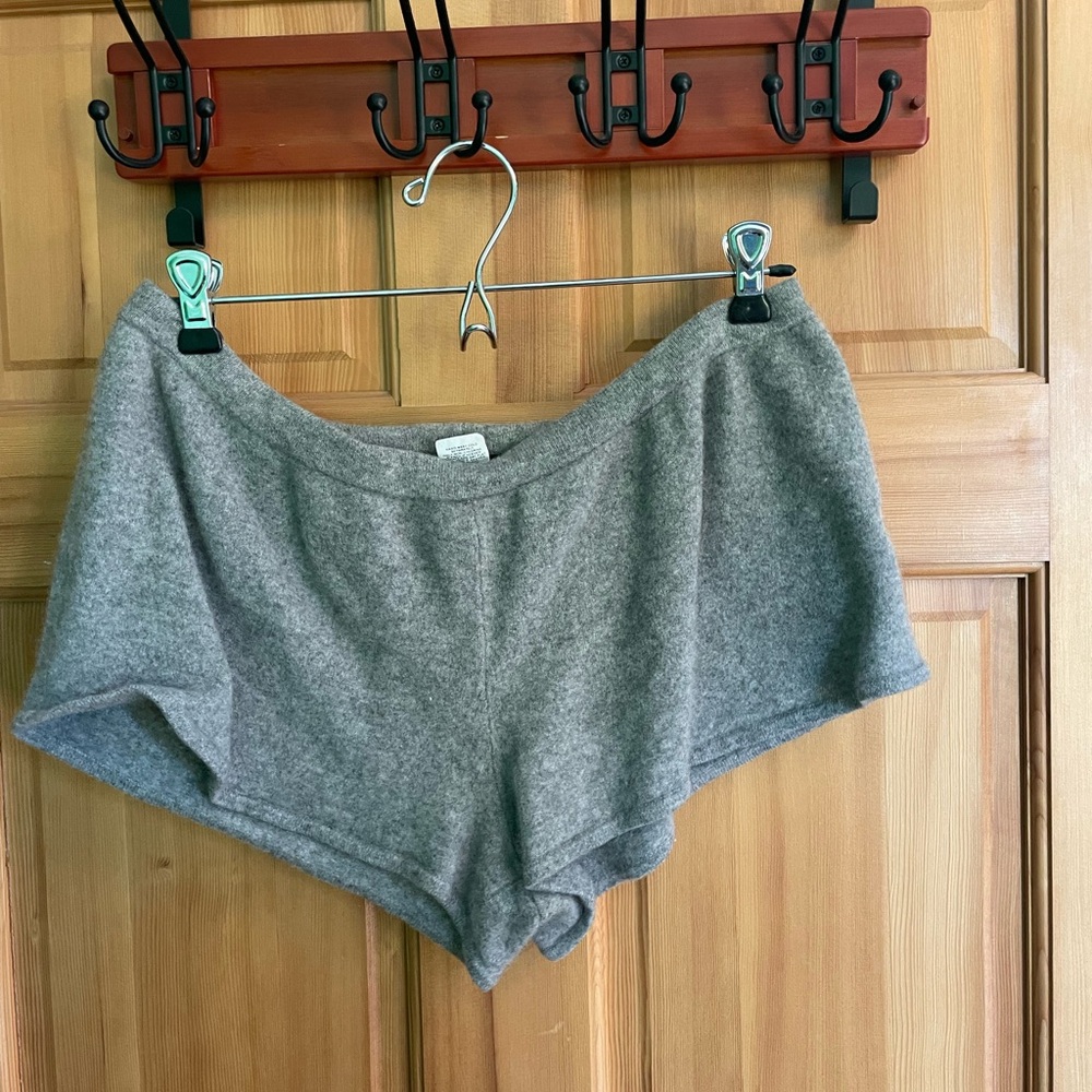 Hatch Cozy Gray Cashmere Women's Lounge Shorts